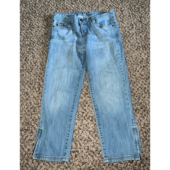 Jordache Denim - Vintage Jordache Women's 80's light wash jean capri zippers on the ankles size 4